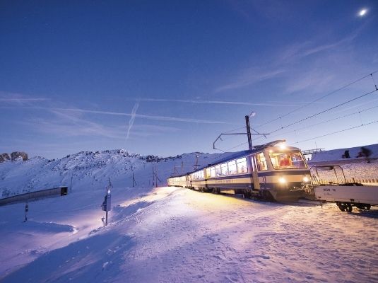Tren hasta la casa de Papa Noel en Montreux