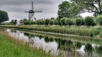 Un canal de Bélgica en bici