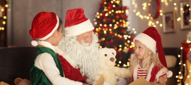 Niños con Papa Noel