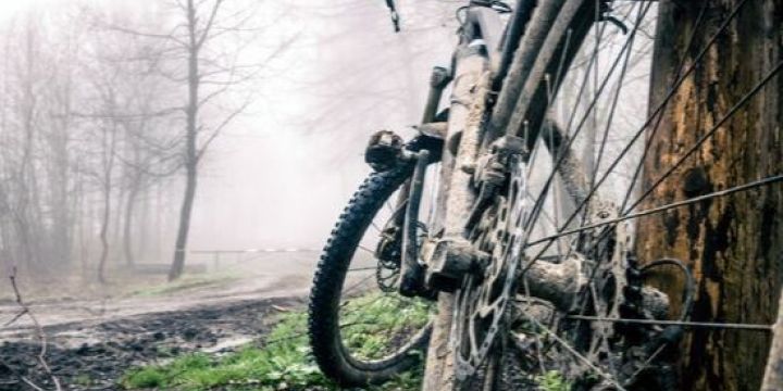 el uso correcto del casco de bici
