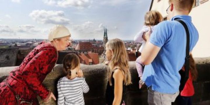 Kinderstadtfuehrung_Nuernberg_18_-®Steffen_Oliver_Riese